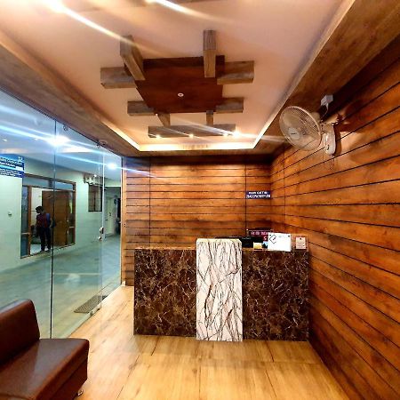 Veekay Residency Hotell Bangalore Exteriör bild