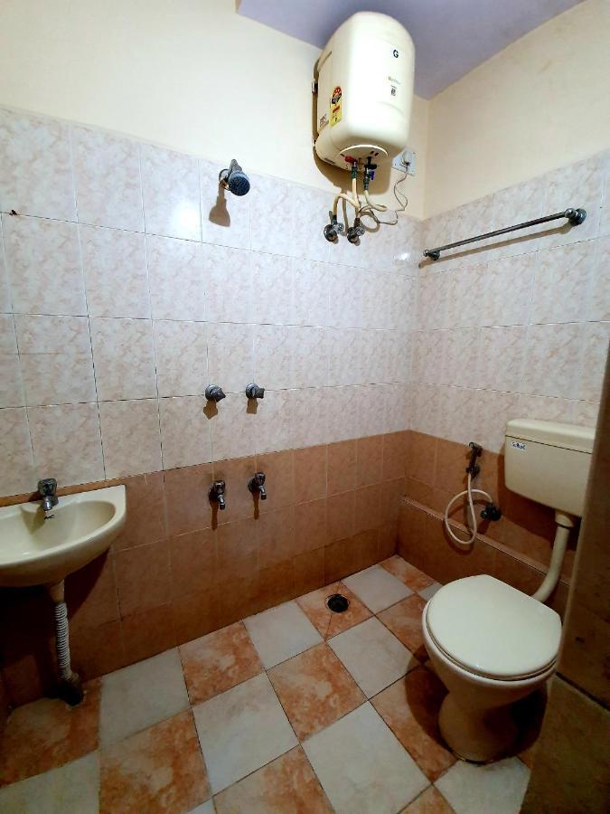 Veekay Residency Hotell Bangalore Exteriör bild